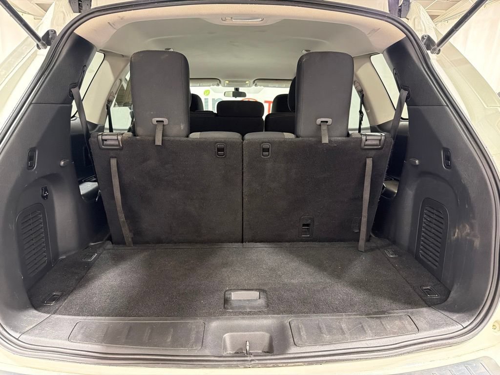 Used 2017 Nissan Pathfinder S AWD/4WD image 17