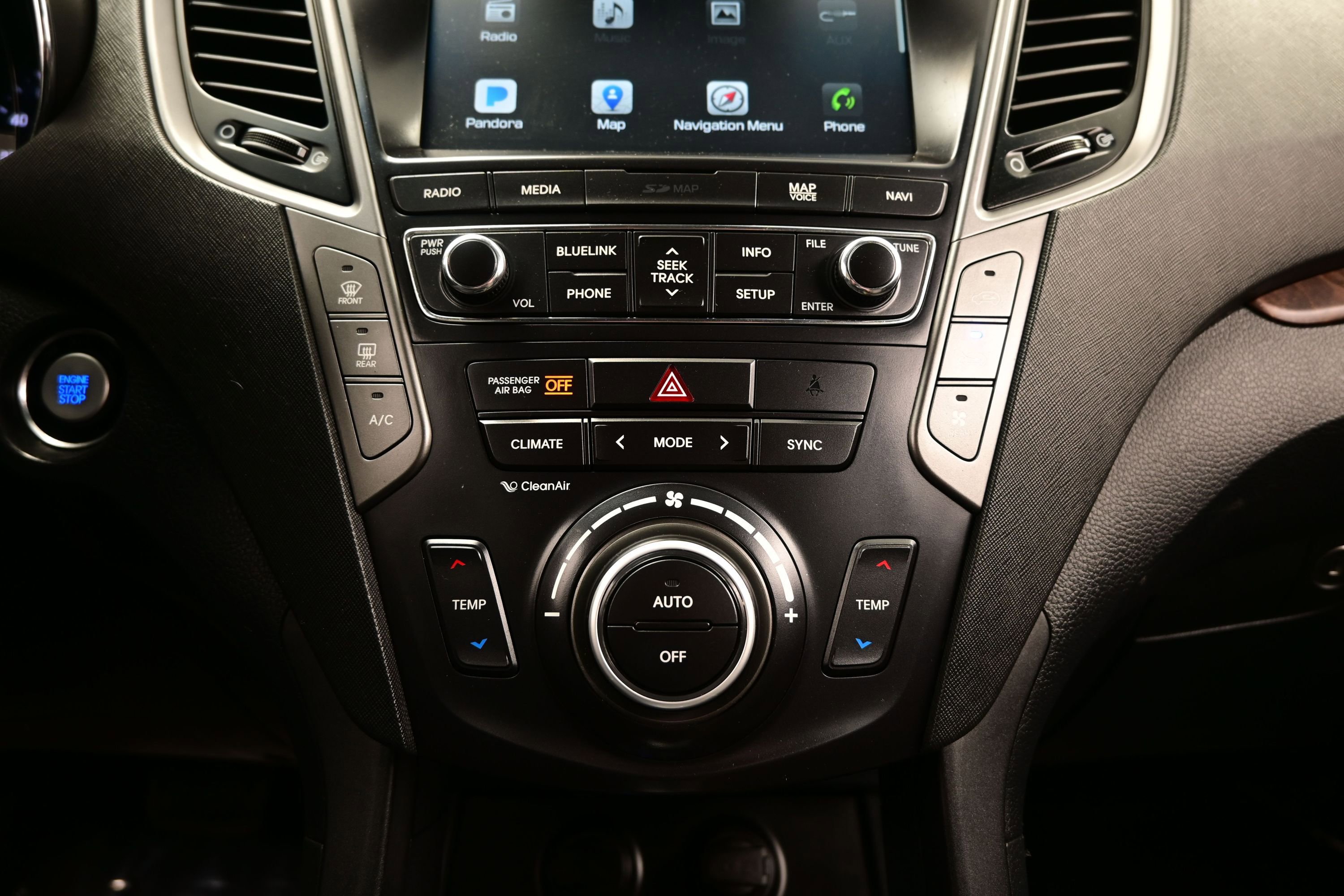 Used 2017 Hyundai Santa Fe Limited AWD/4WD image 23