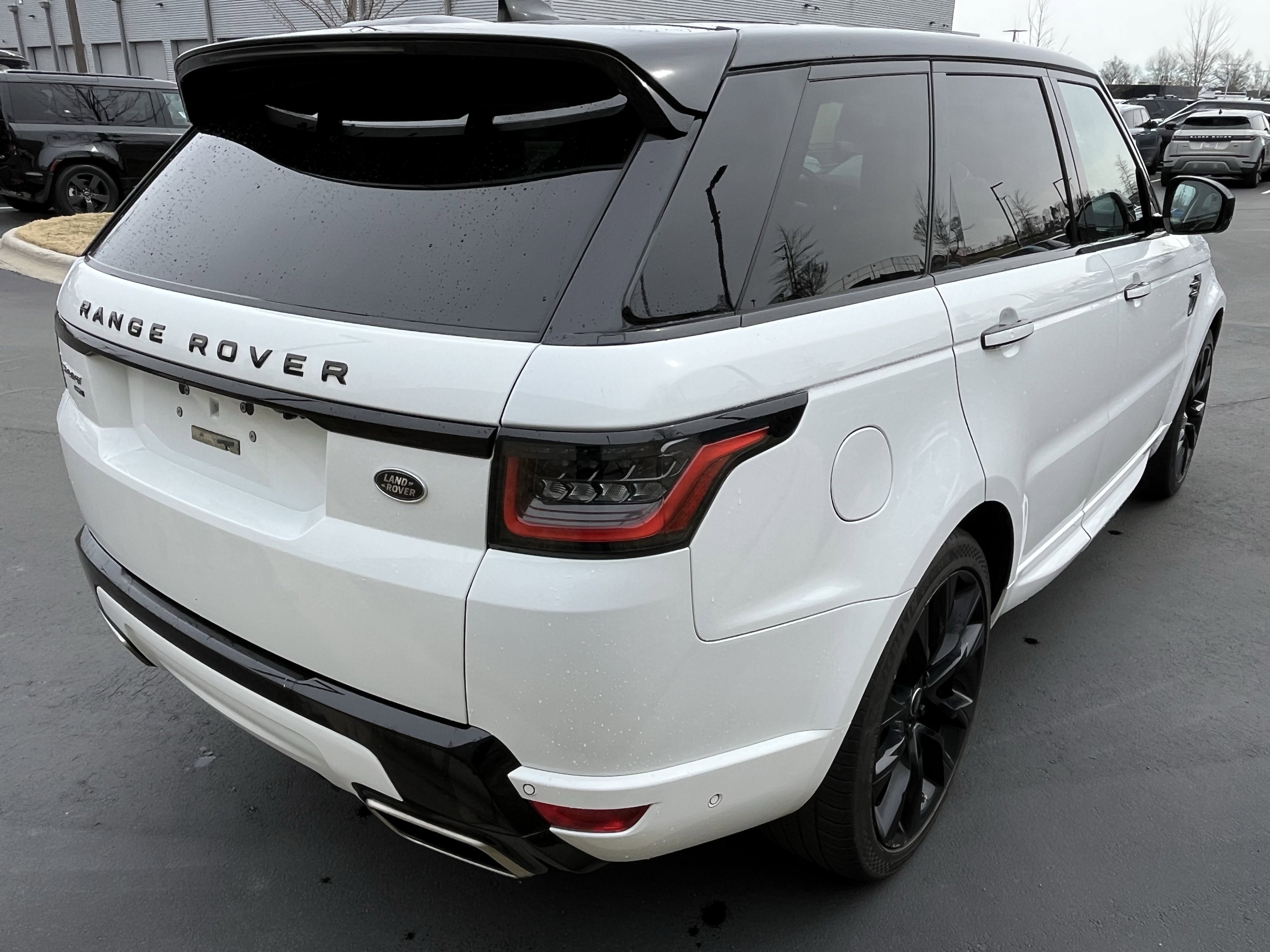 Used 2021 Land Rover Range Rover Sport HST image 7