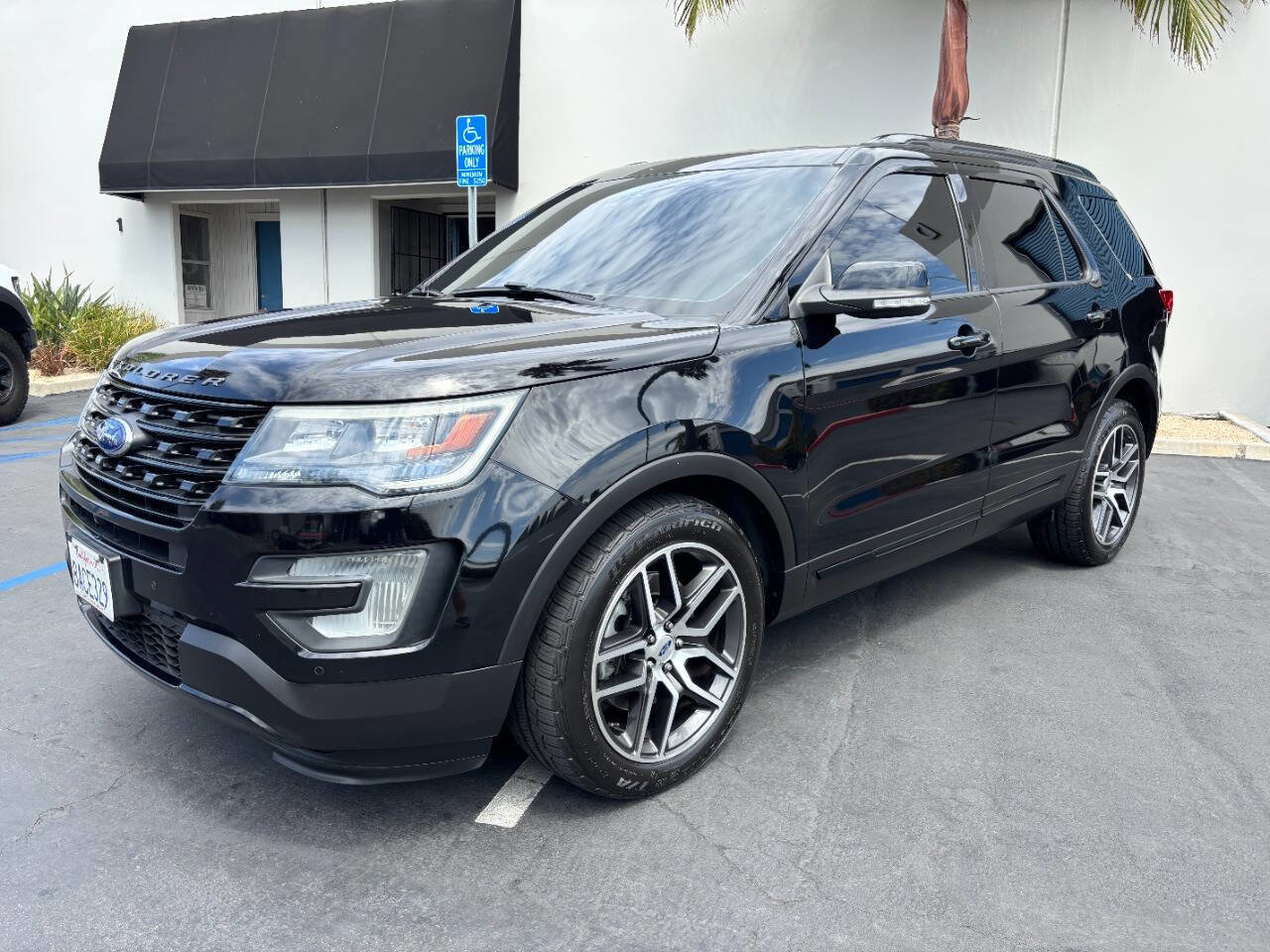 Used 2016 Ford Explorer Sport w/ Equipment Group 401A image 1