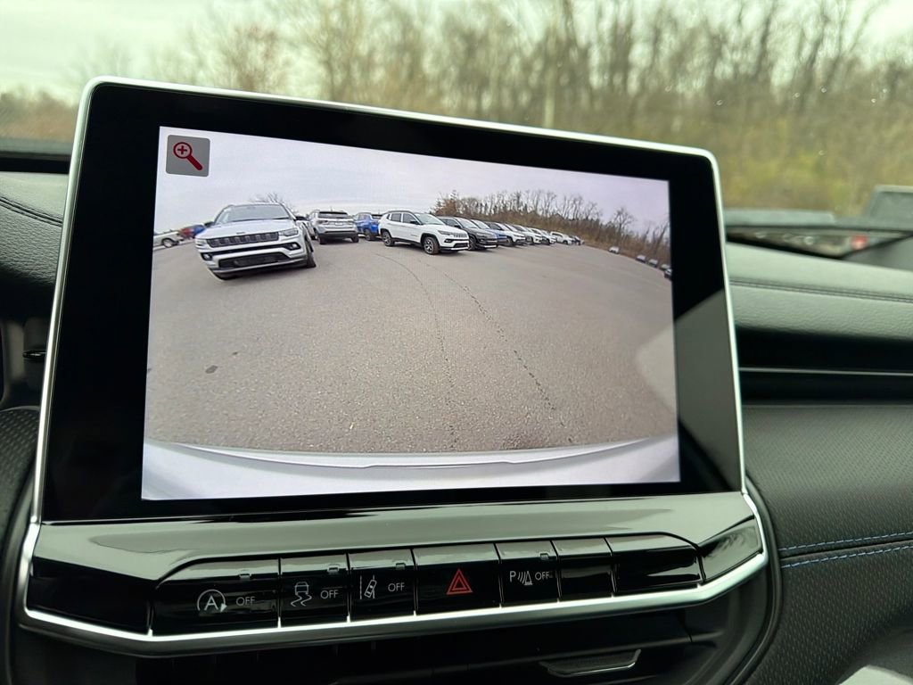 New 2026 Jeep Compass Limited w/ Sun, Sound & Navigation Group image 18