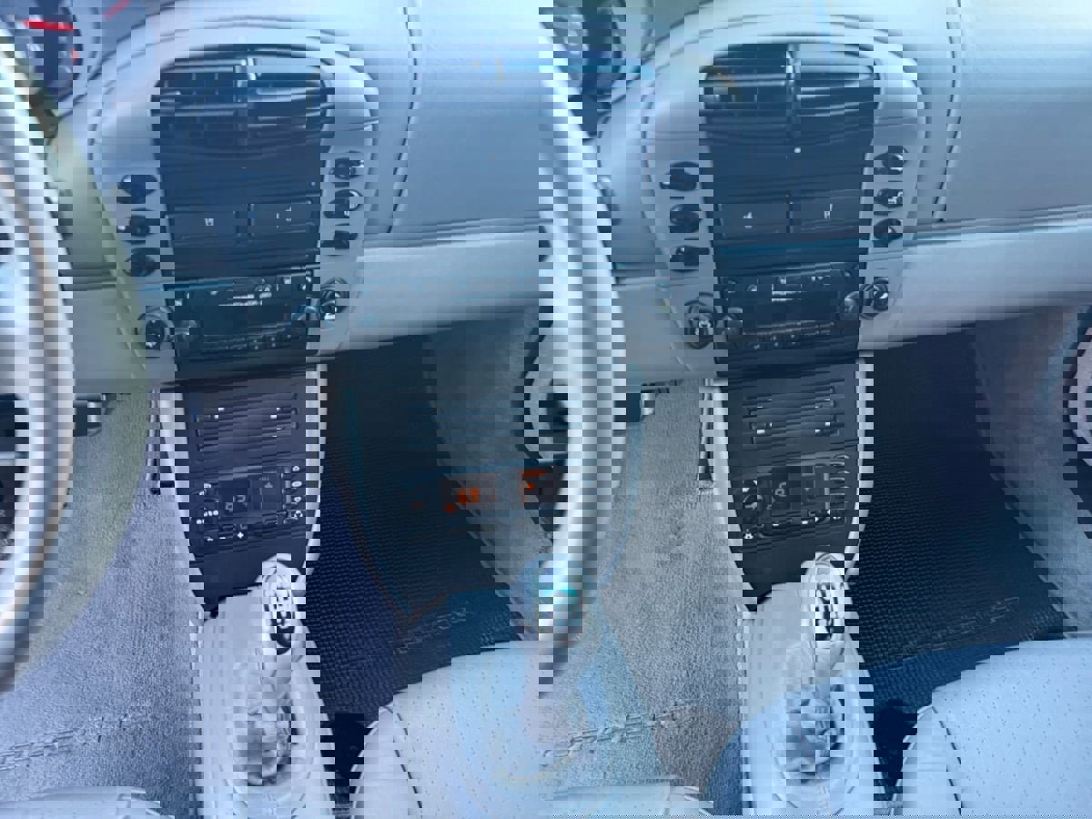 Used 2001 Porsche 911 GT3 RS image 15