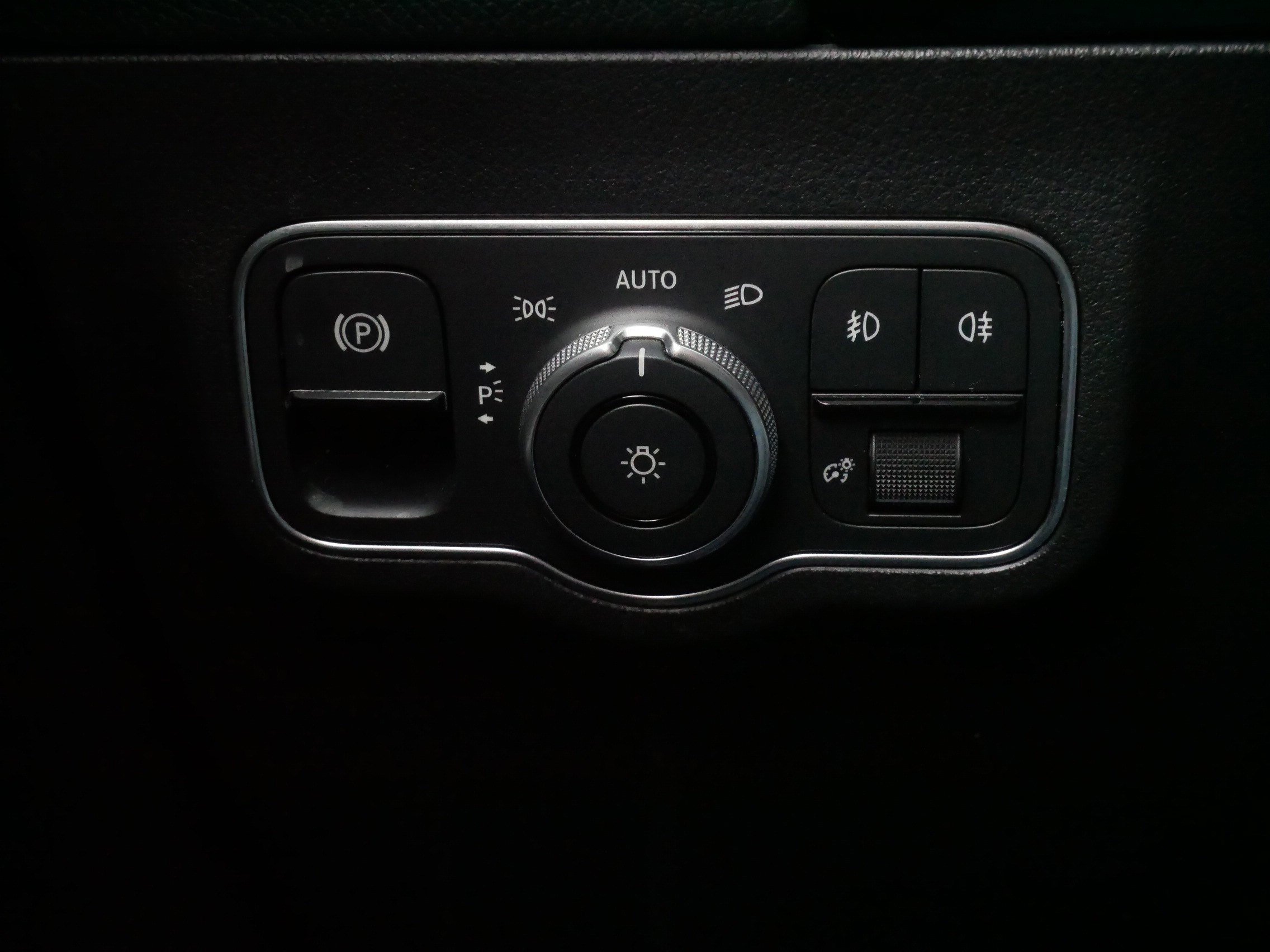 Used 2022 Mercedes-Benz GLA 250 4MATIC image 25
