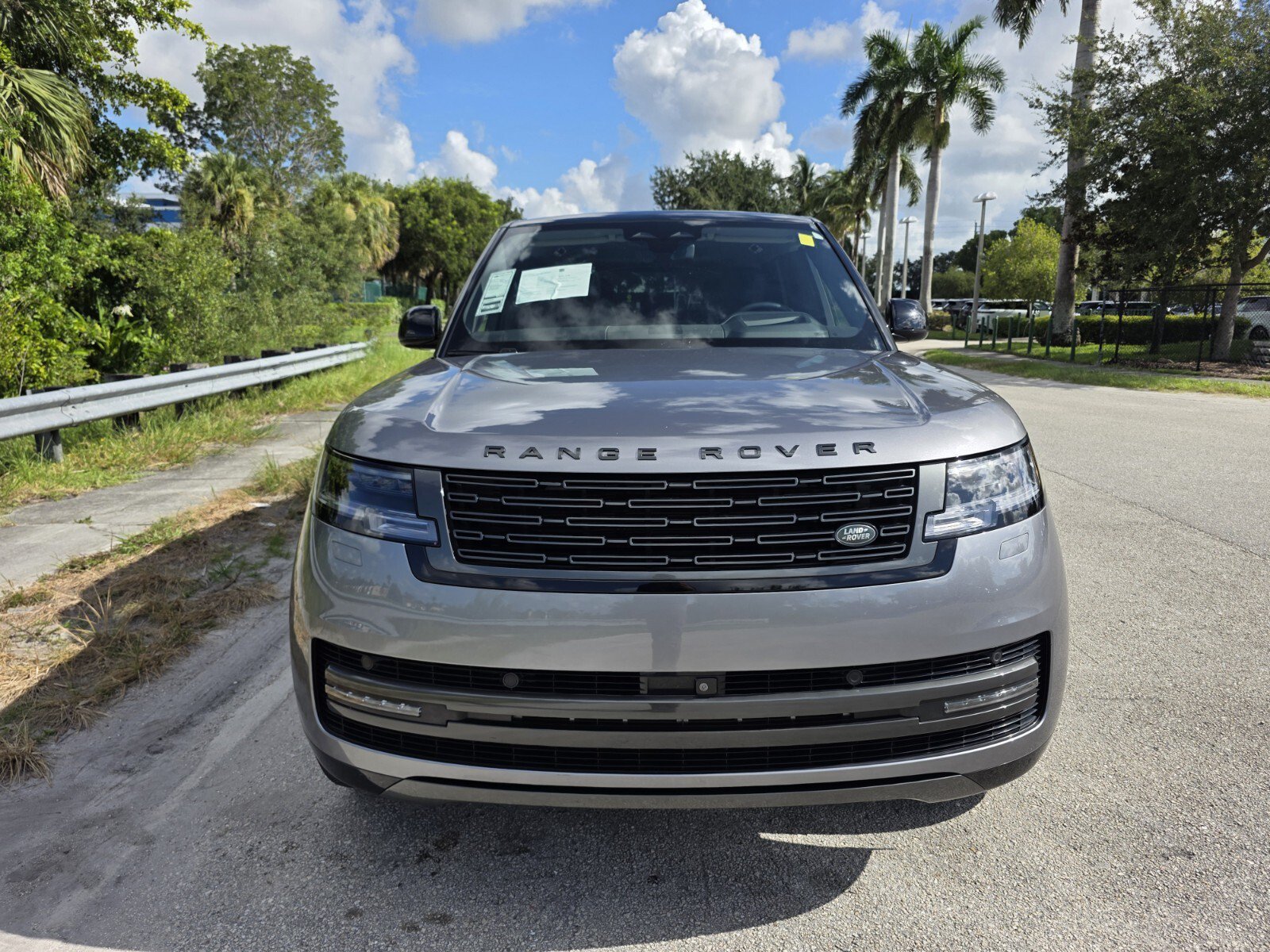 Certified 2024 Land Rover Range Rover SE AWD/4WD image 8