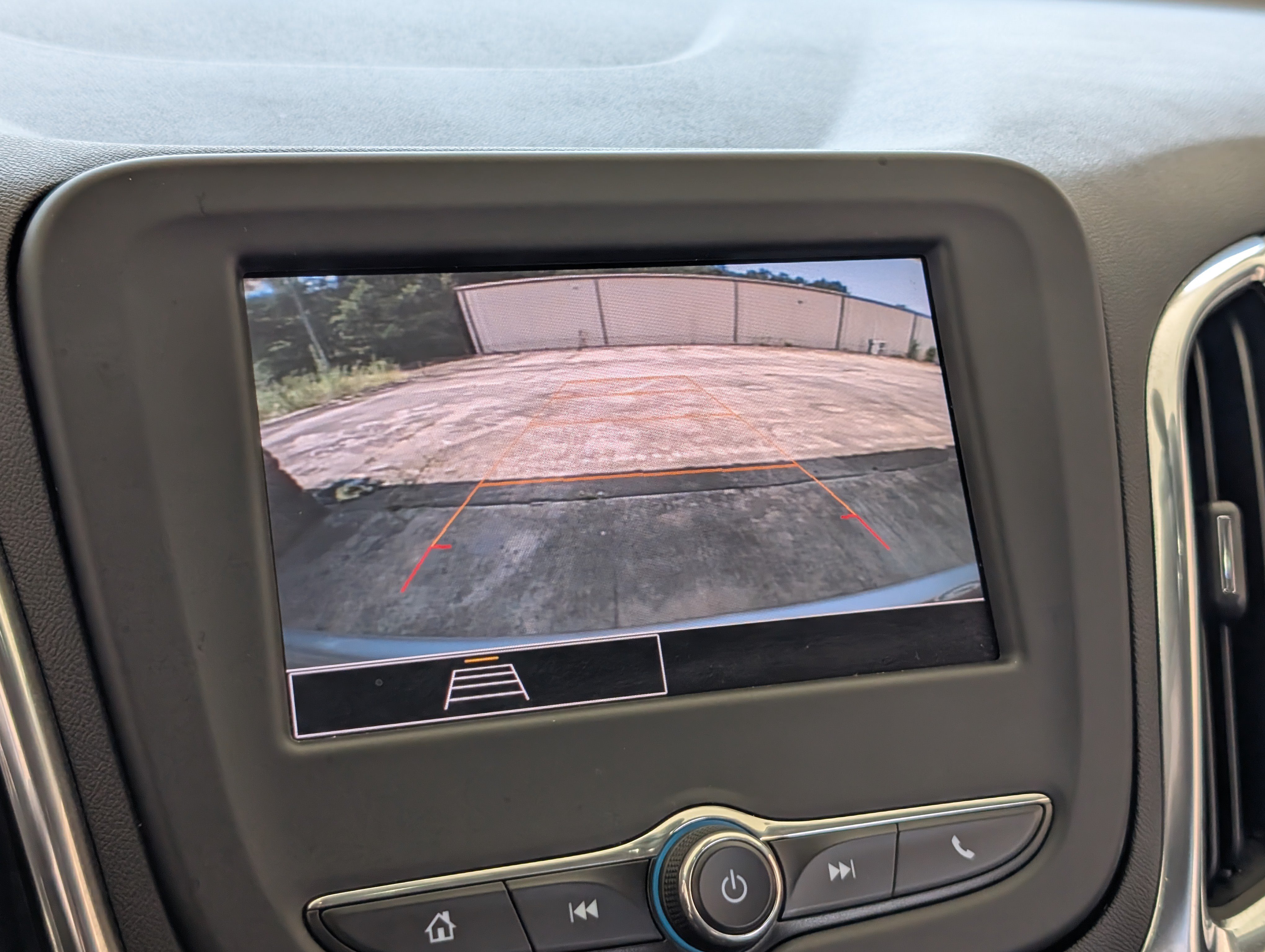Used 2023 Chevrolet Equinox LT w/ Driver Convenience Package FWD image 27