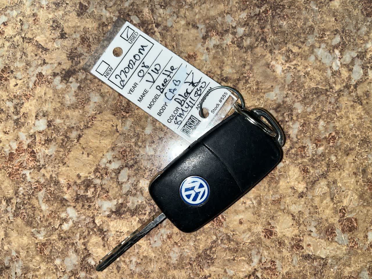 Used 2008 Volkswagen Beetle SE FWD image 22