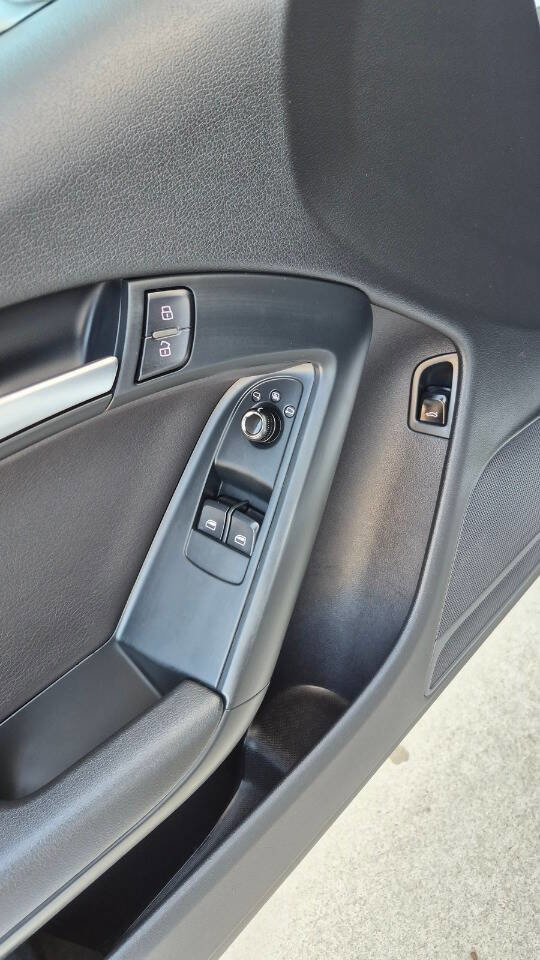 Used 2012 Audi A5 2.0T Premium image 28