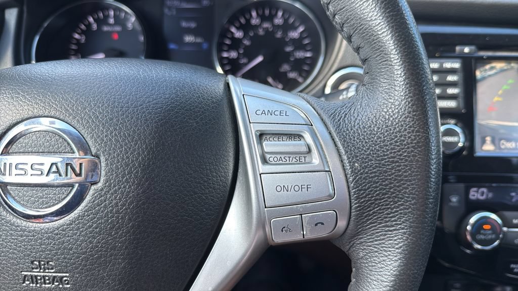 Used 2015 Nissan Rogue SL w/ SL Premium Package AWD/4WD image 22