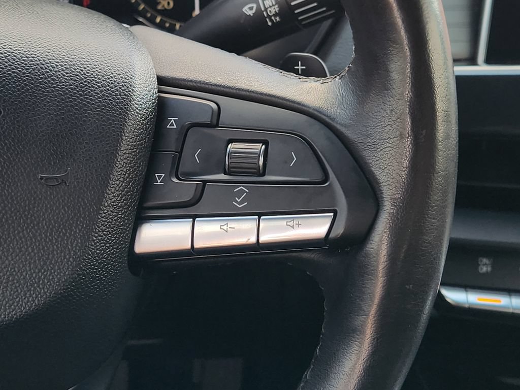 Used 2023 Cadillac CT4 Luxury w/ Sun And Sound Package RWD image 27