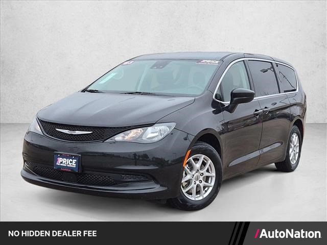 Used 2023 Chrysler Voyager LX FWD image 1