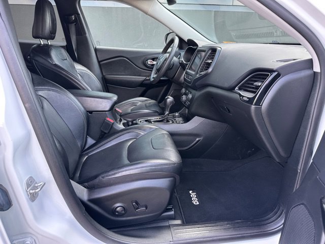 Used 2023 Jeep Cherokee Altitude Lux AWD/4WD image 9