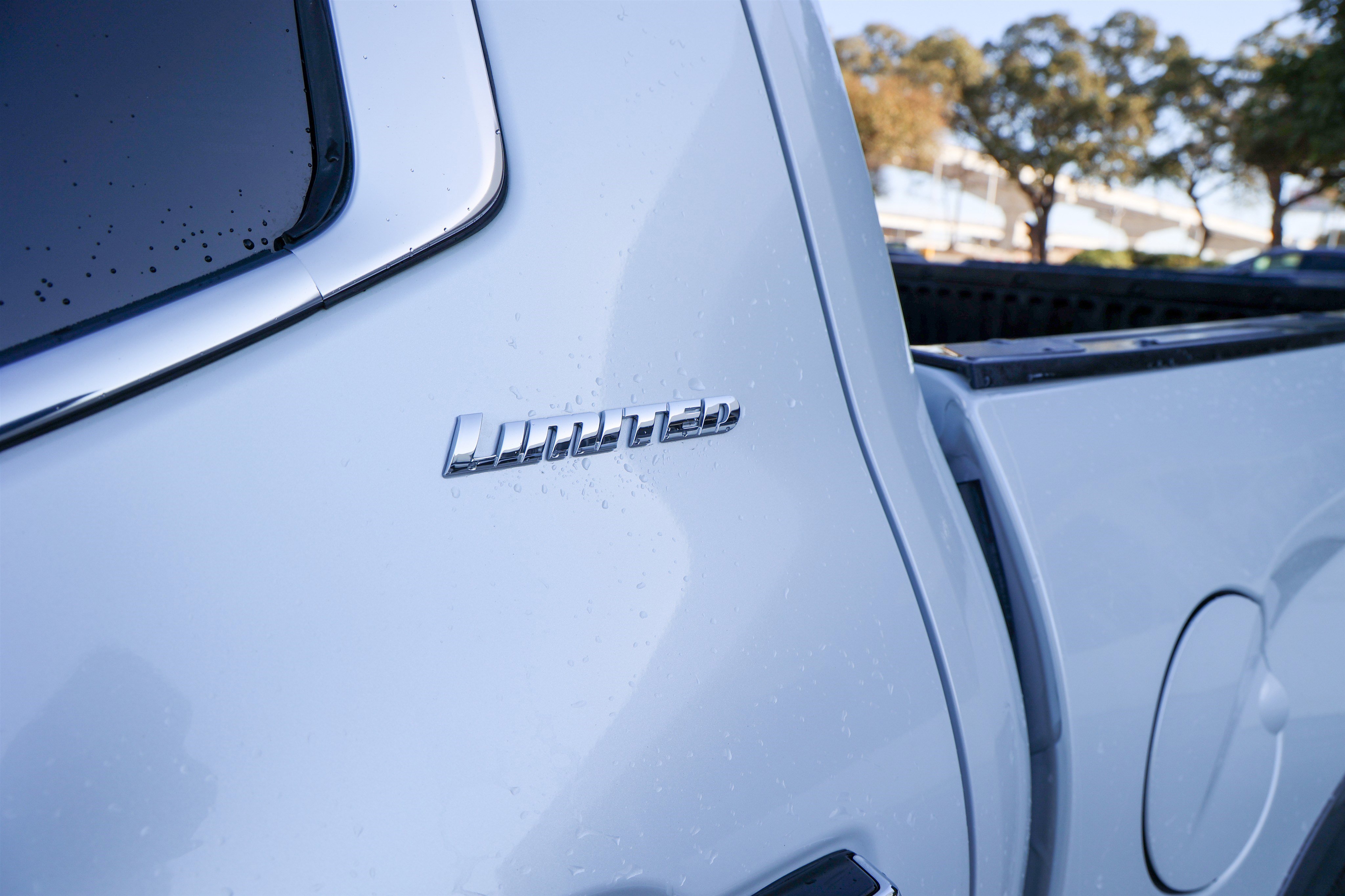 Used 2025 Toyota Tundra Limited image 14