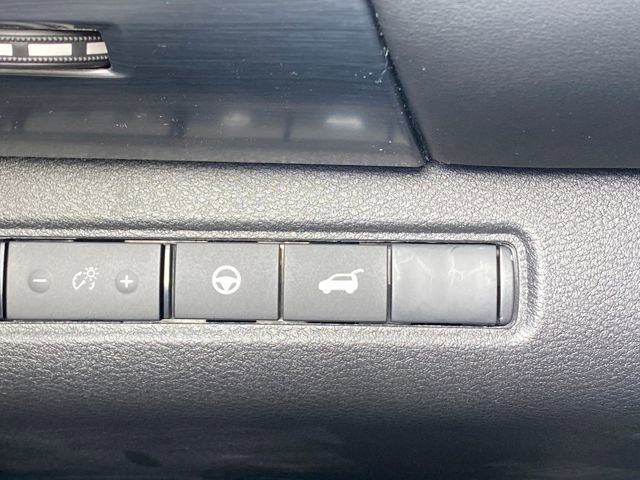 New 2026 Nissan Pathfinder SL image 15