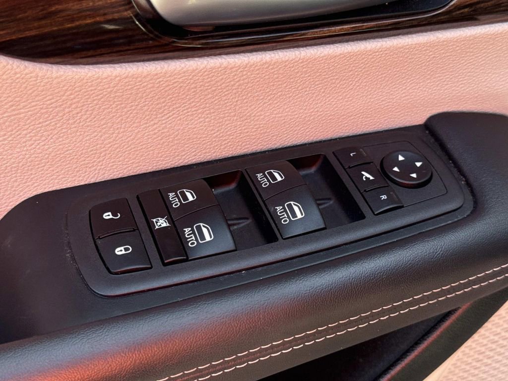 Used 2023 Chrysler Pacifica Limited w/ Uconnect Theater Family Group AWD/4WD image 20