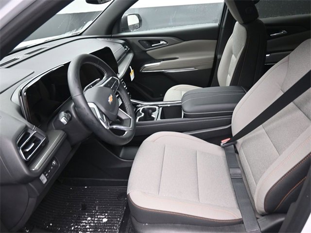 New 2026 Chevrolet Traverse LT w/ LPO, Floor Liner Package image 8