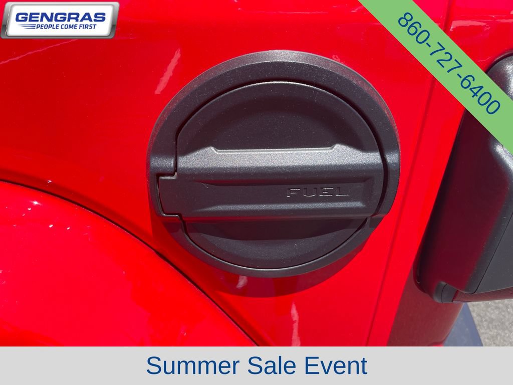 Used 2025 Jeep Wrangler Unlimited Sahara AWD/4WD image 27