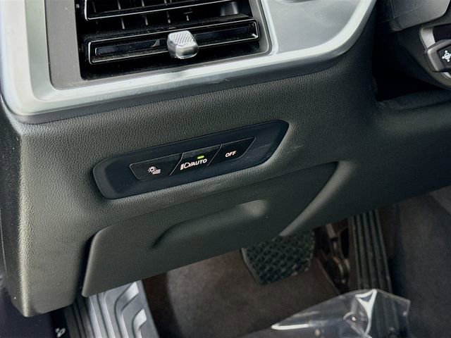 Used 2024 BMW X5 xDrive40i w/ Premium Package image 10