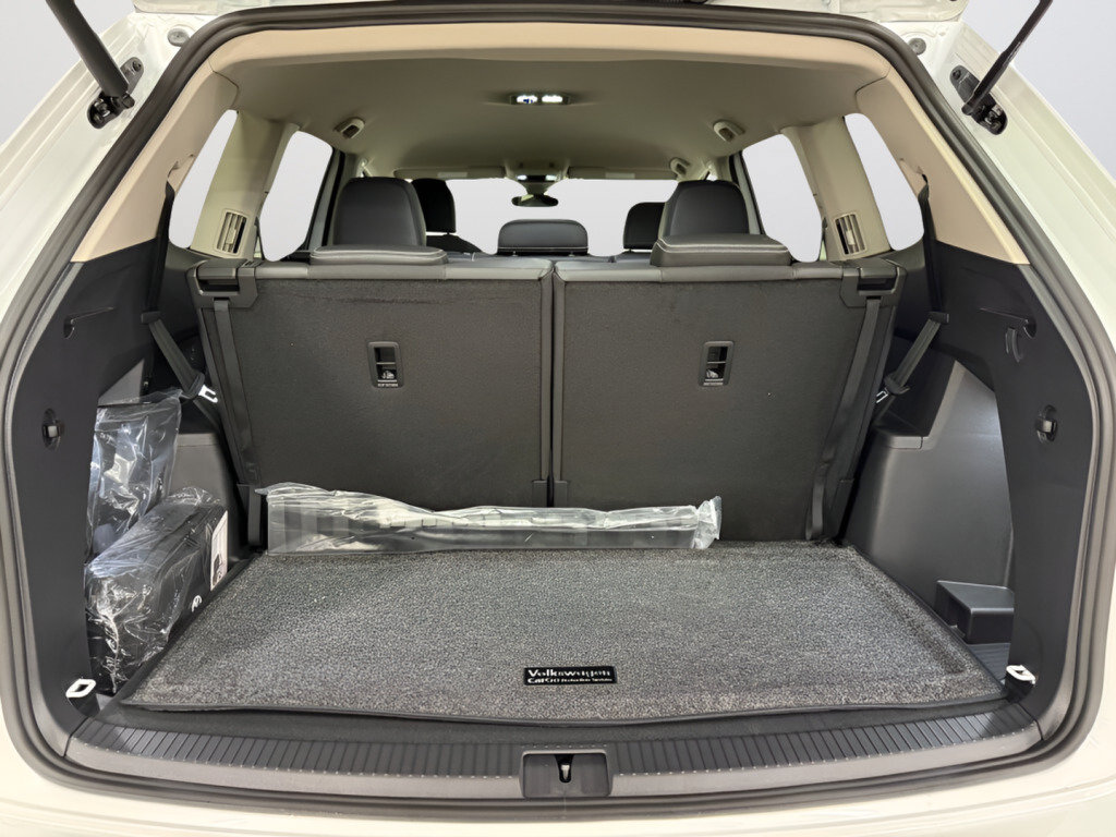 New 2026 Volkswagen Atlas SE FWD image 9