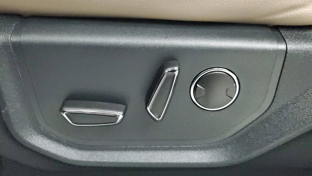 Used 2024 Ford Expedition Max Limited image 27