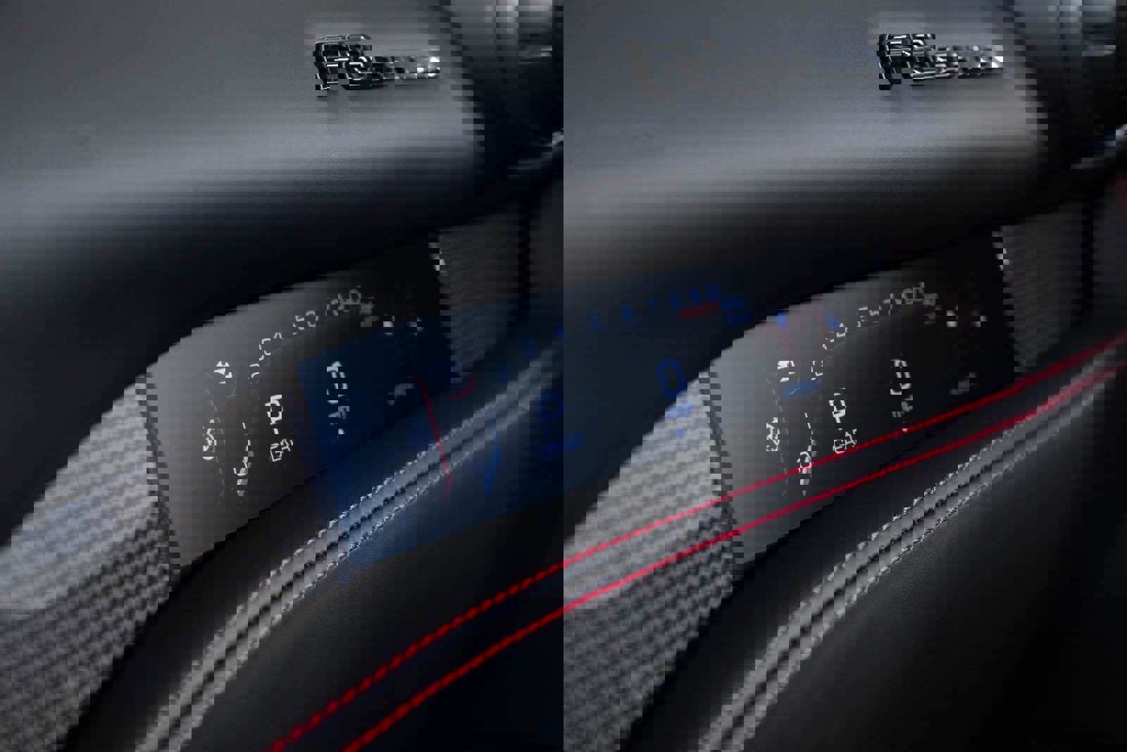 Used 2023 Ferrari F8 Spider image 38