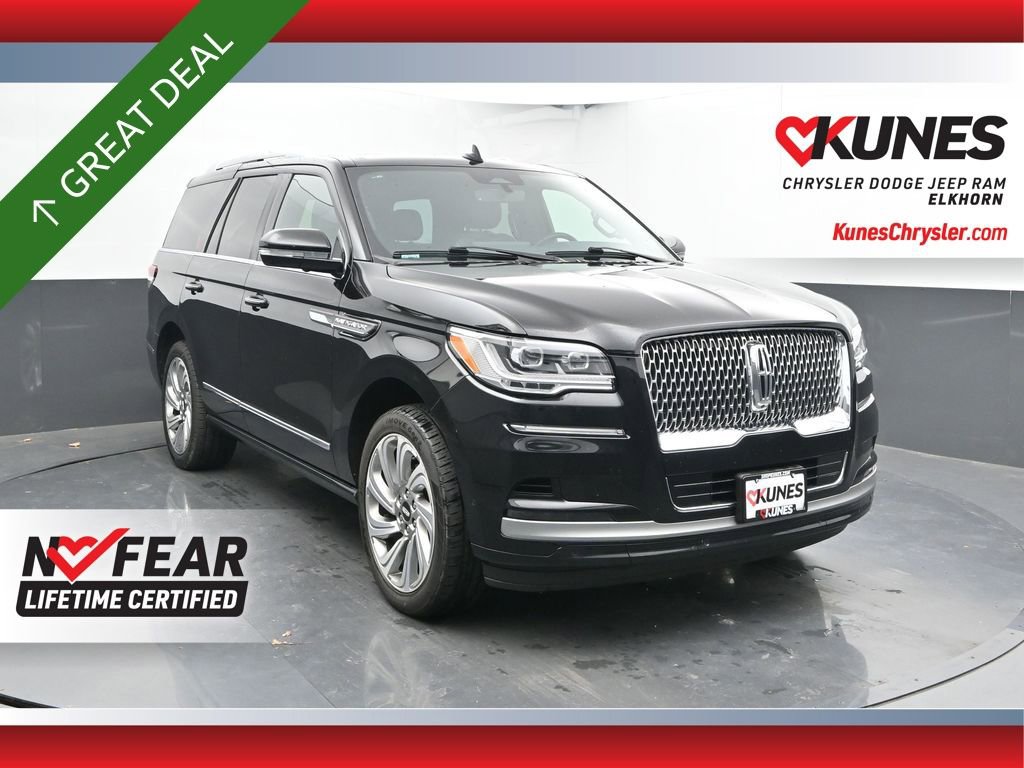 Used 2024 Lincoln Navigator Premiere AWD/4WD image 1