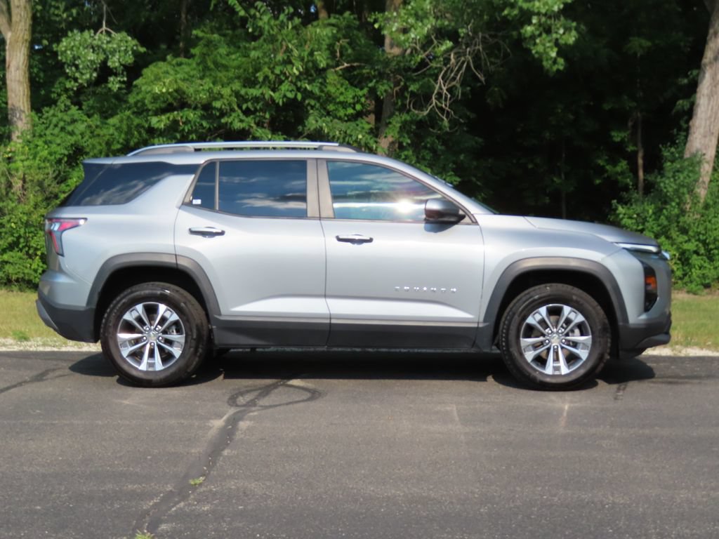 Certified 2025 Chevrolet Equinox LT w/ Convenience Package II AWD/4WD image 2