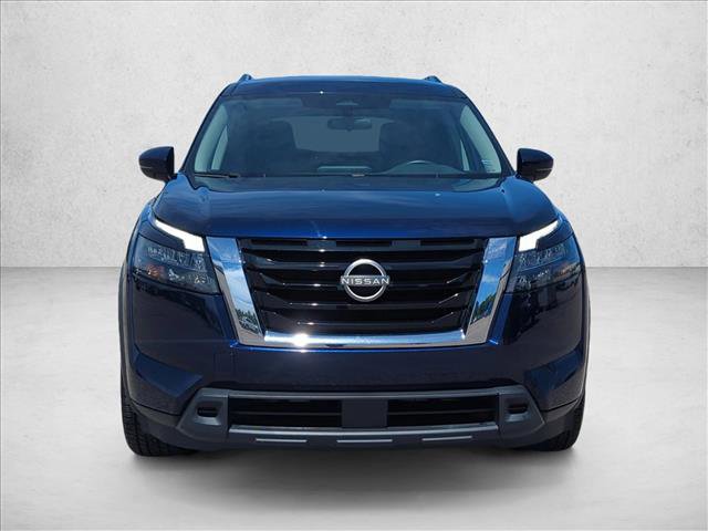 Used 2024 Nissan Pathfinder SV FWD video 2