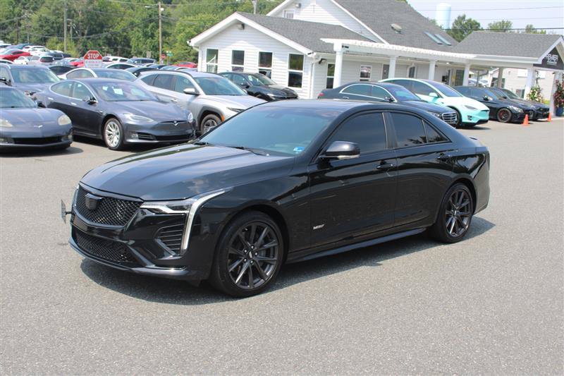 Used 2020 Cadillac CT4 V w/ Technology Package AWD/4WD image 3