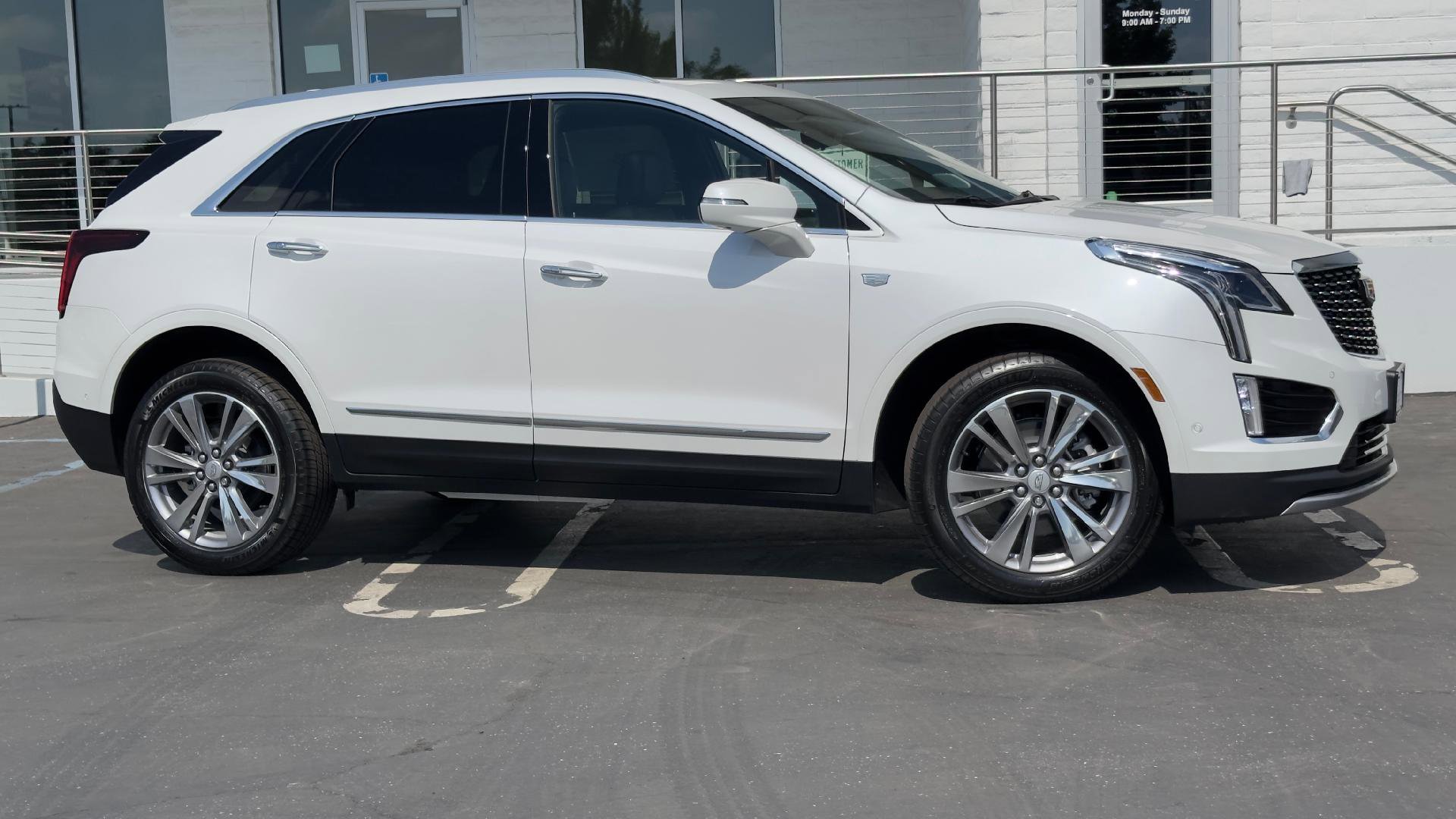 New 2025 Cadillac XT5 Premium Luxury w/ Technology Package image 2