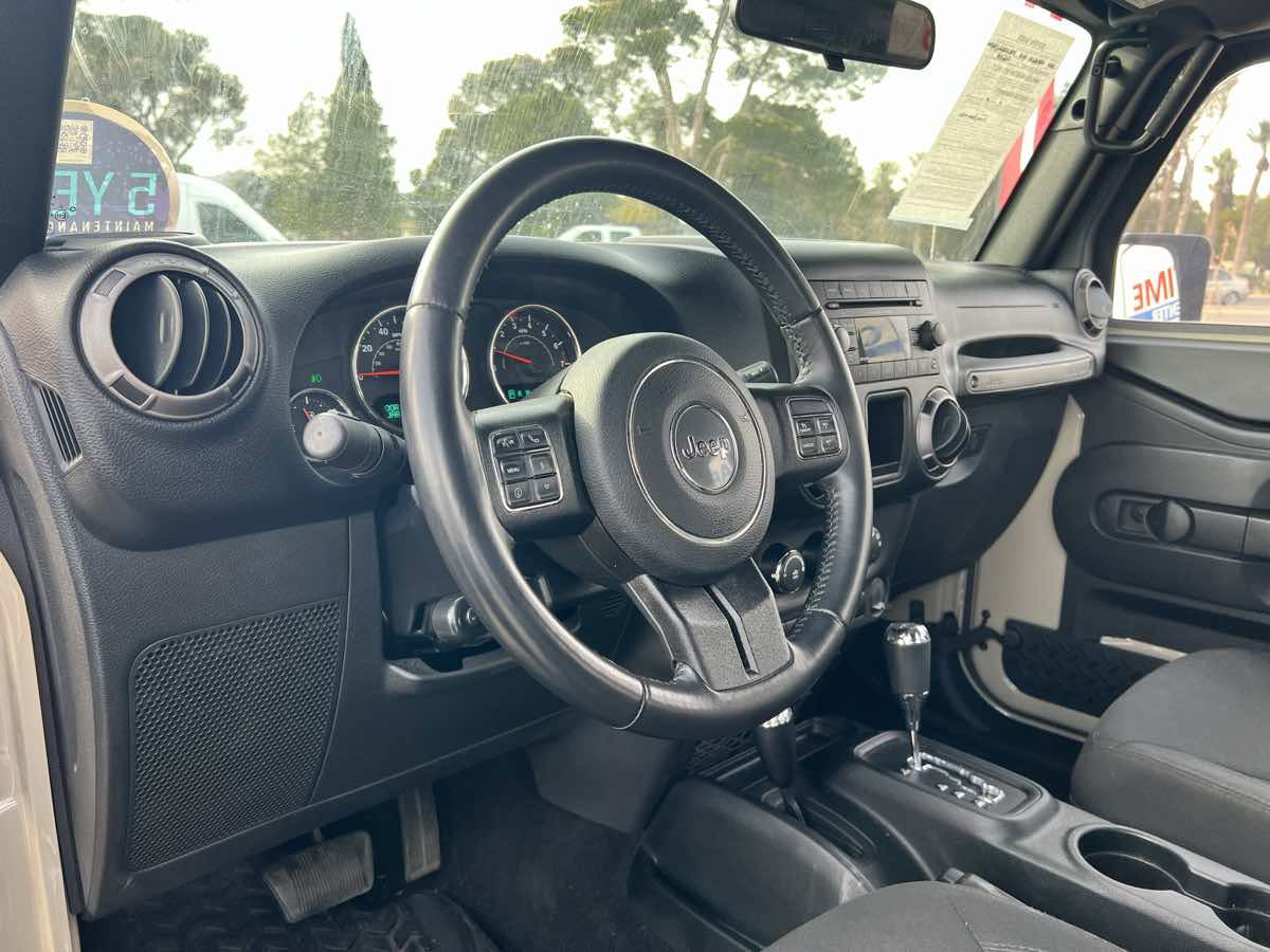 Used 2018 Jeep Wrangler Unlimited Sport w/ Connectivity Group image 11