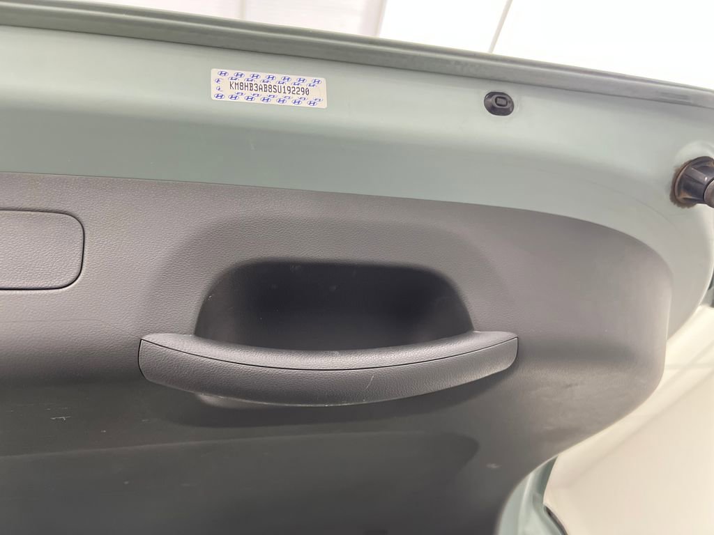 Used 2025 Hyundai Kona SEL FWD image 33