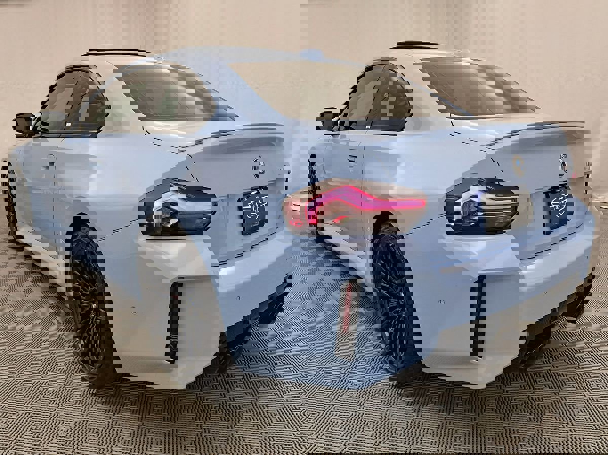 Used 2024 BMW M2 w/ Lighting Package image 5