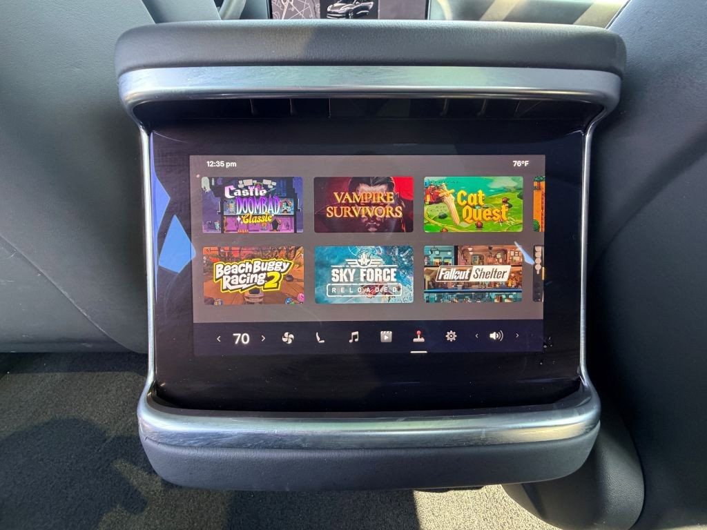 Used 2022 Tesla Model S Plaid image 30