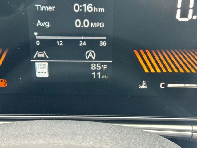 Used 2025 Kia Sorento S image 25