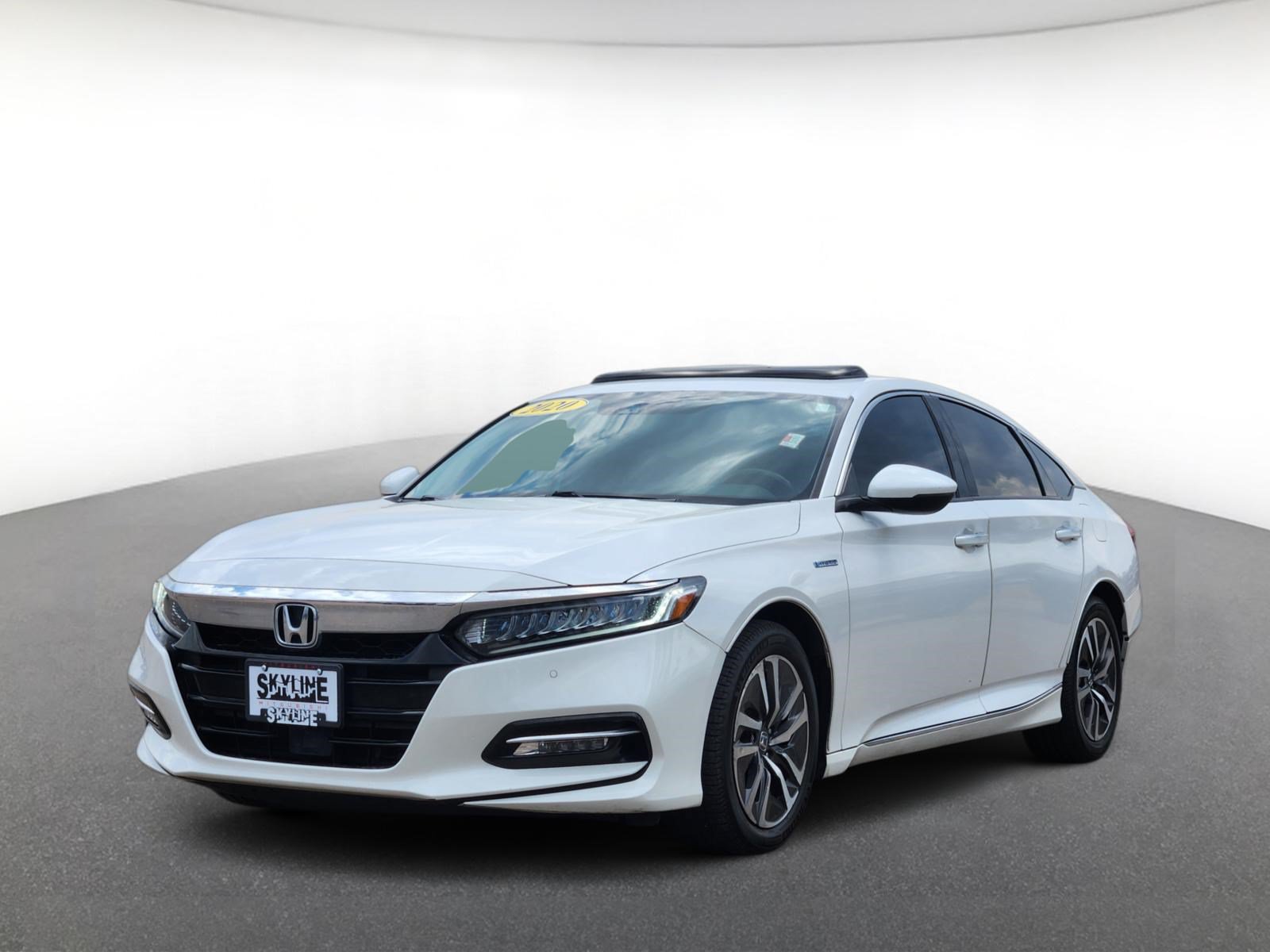 Used 2020 Honda Accord Touring image 2