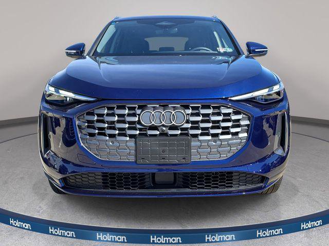 Certified 2025 Audi Q5 Premium w/ Convenience Package AWD/4WD image 3