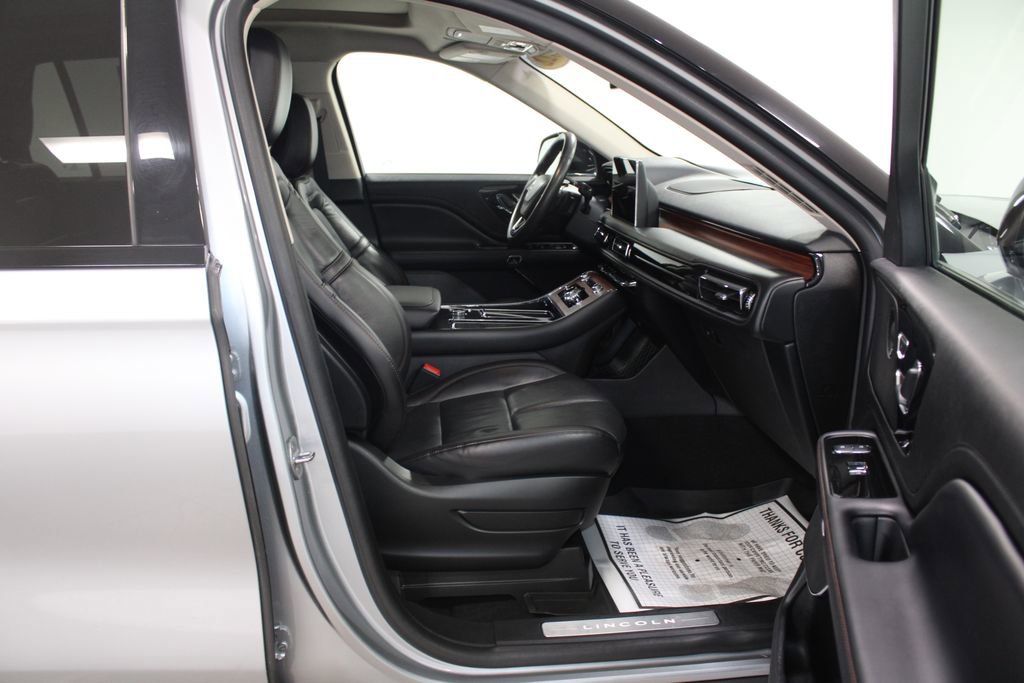 Used 2022 Lincoln Aviator Reserve w/ Equipment Group 201A image 30