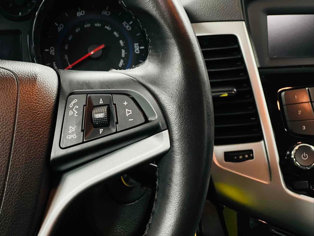 Used 2013 Chevrolet Cruze LT w/ All-Star Edition image 21