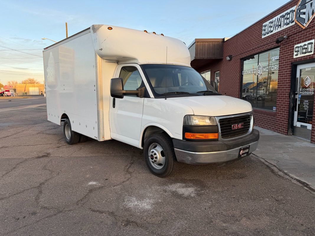 Used 2015 GMC Savana 3500 3500 image 4
