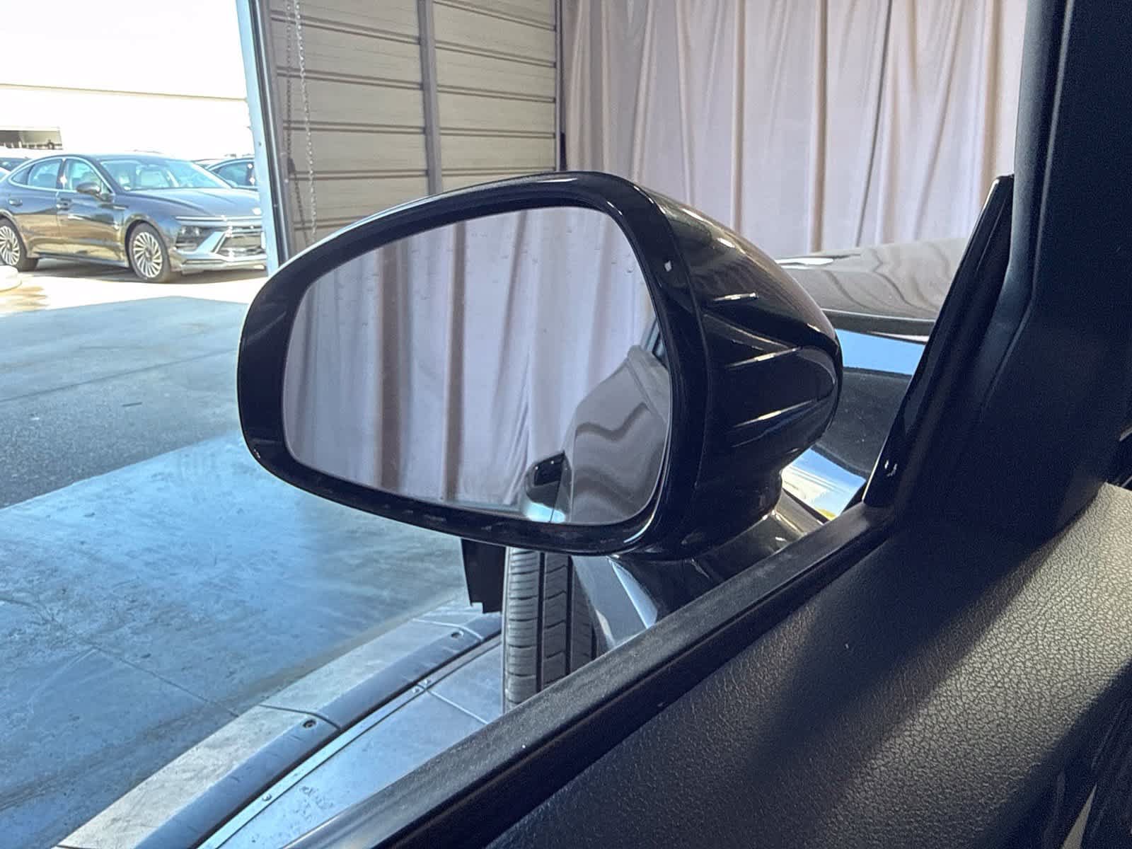 Used 2018 Kia Stinger Premium AWD/4WD image 19