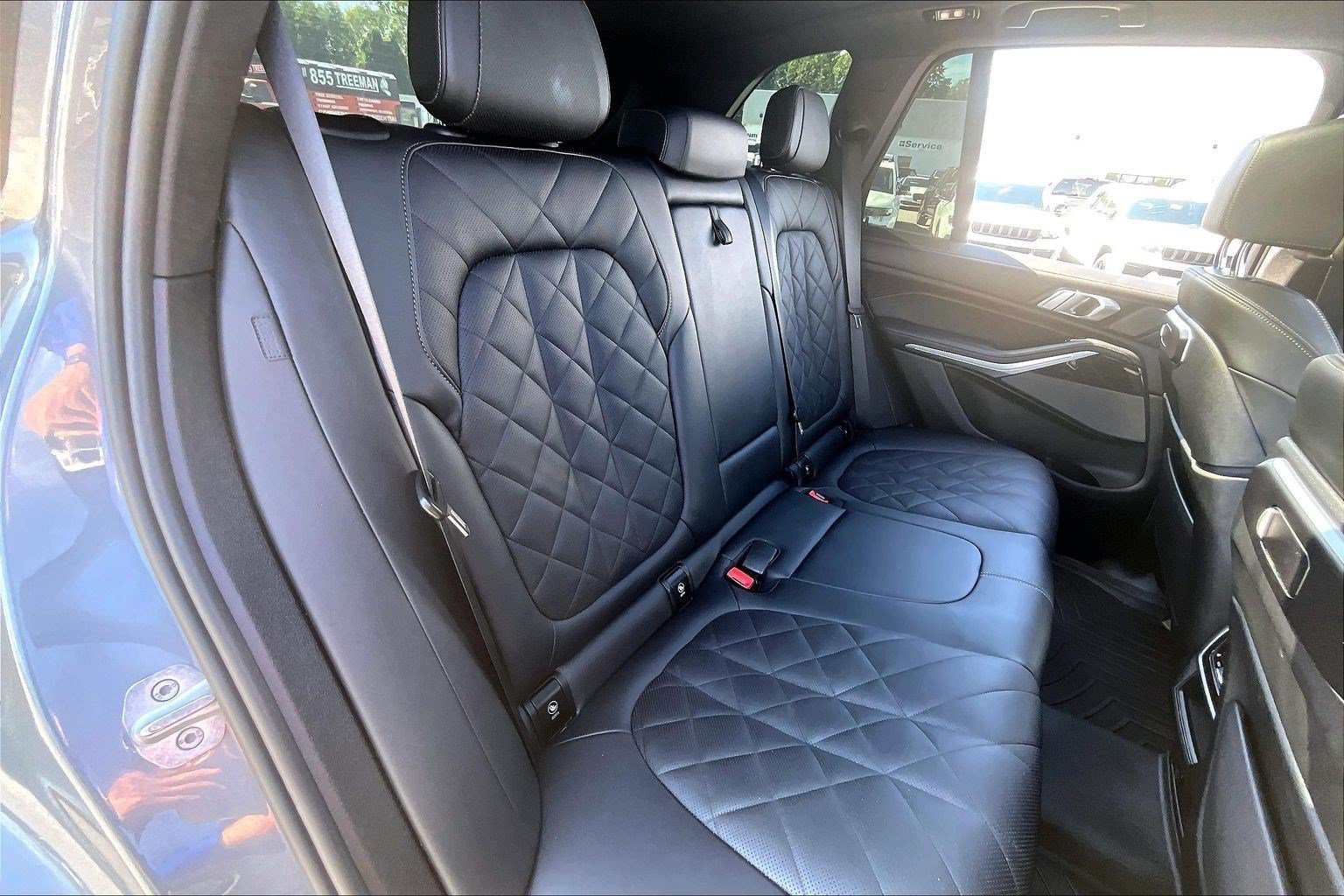 Used 2024 BMW X5 xDrive50e w/ M Sport Package AWD/4WD image 23