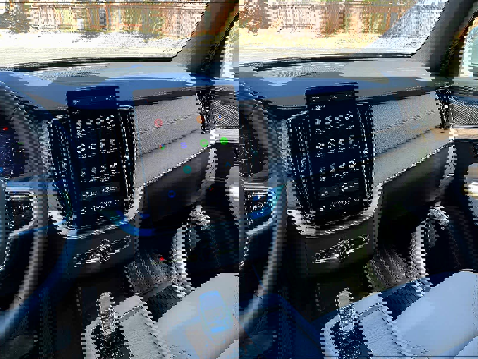 Used 2026 Volvo XC90 T8 Plus w/ Protection Package Premier image 8