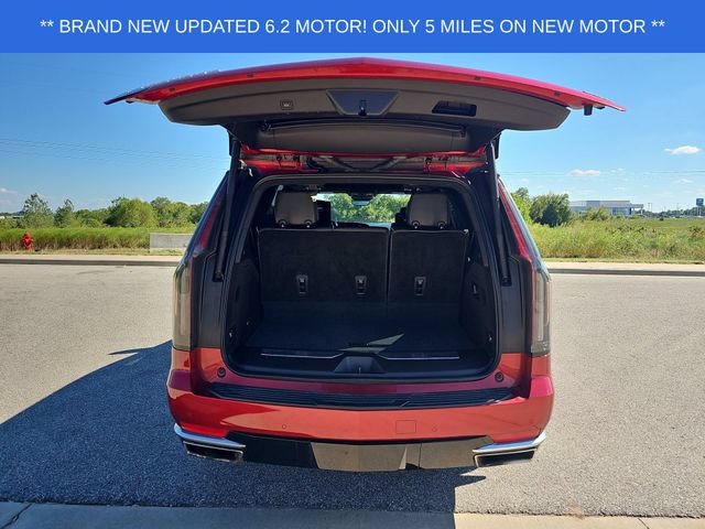 Used 2023 Cadillac Escalade Premium Luxury Platinum AWD/4WD image 27