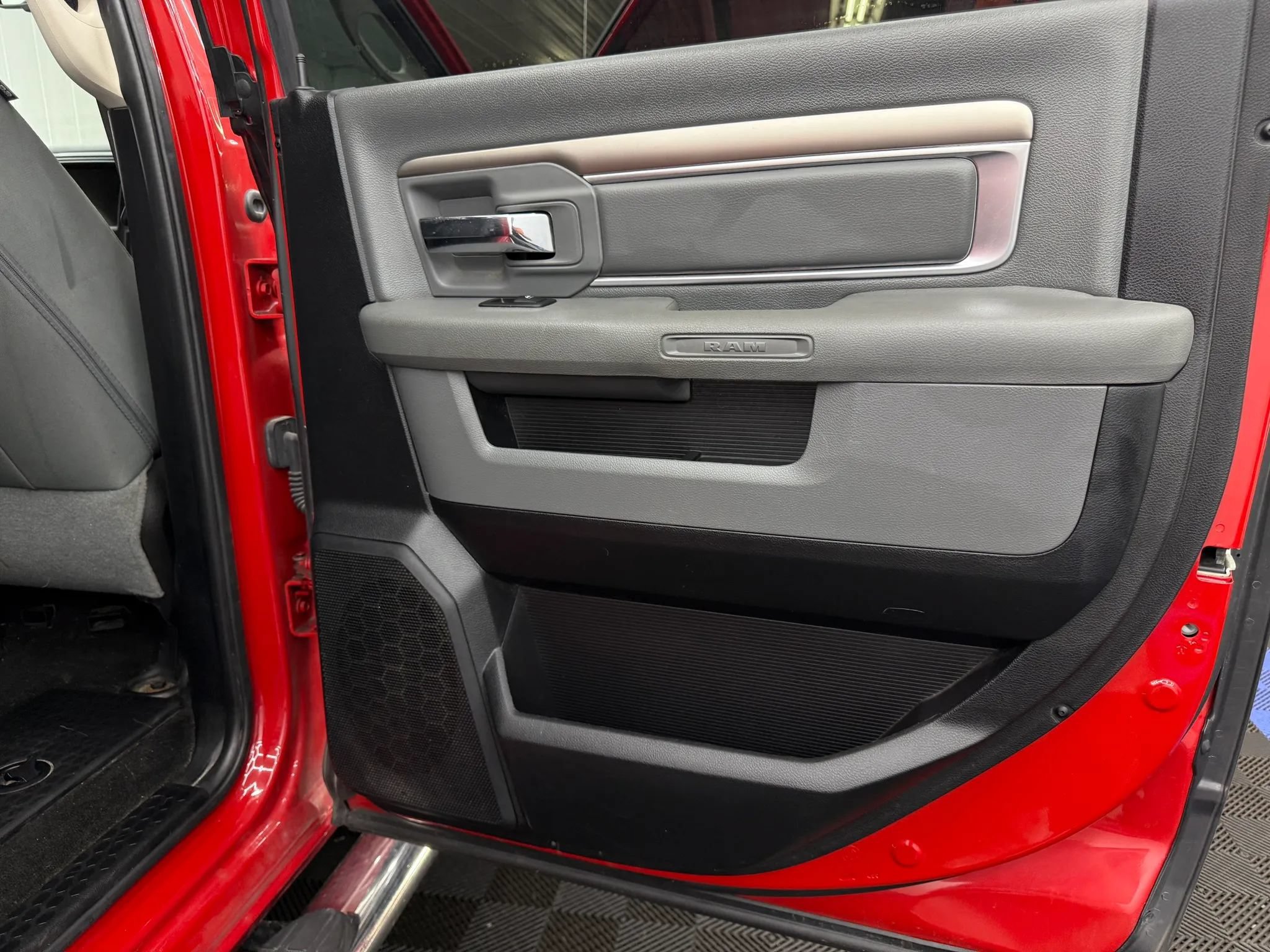 Used 2016 RAM 1500 Big Horn AWD/4WD image 8
