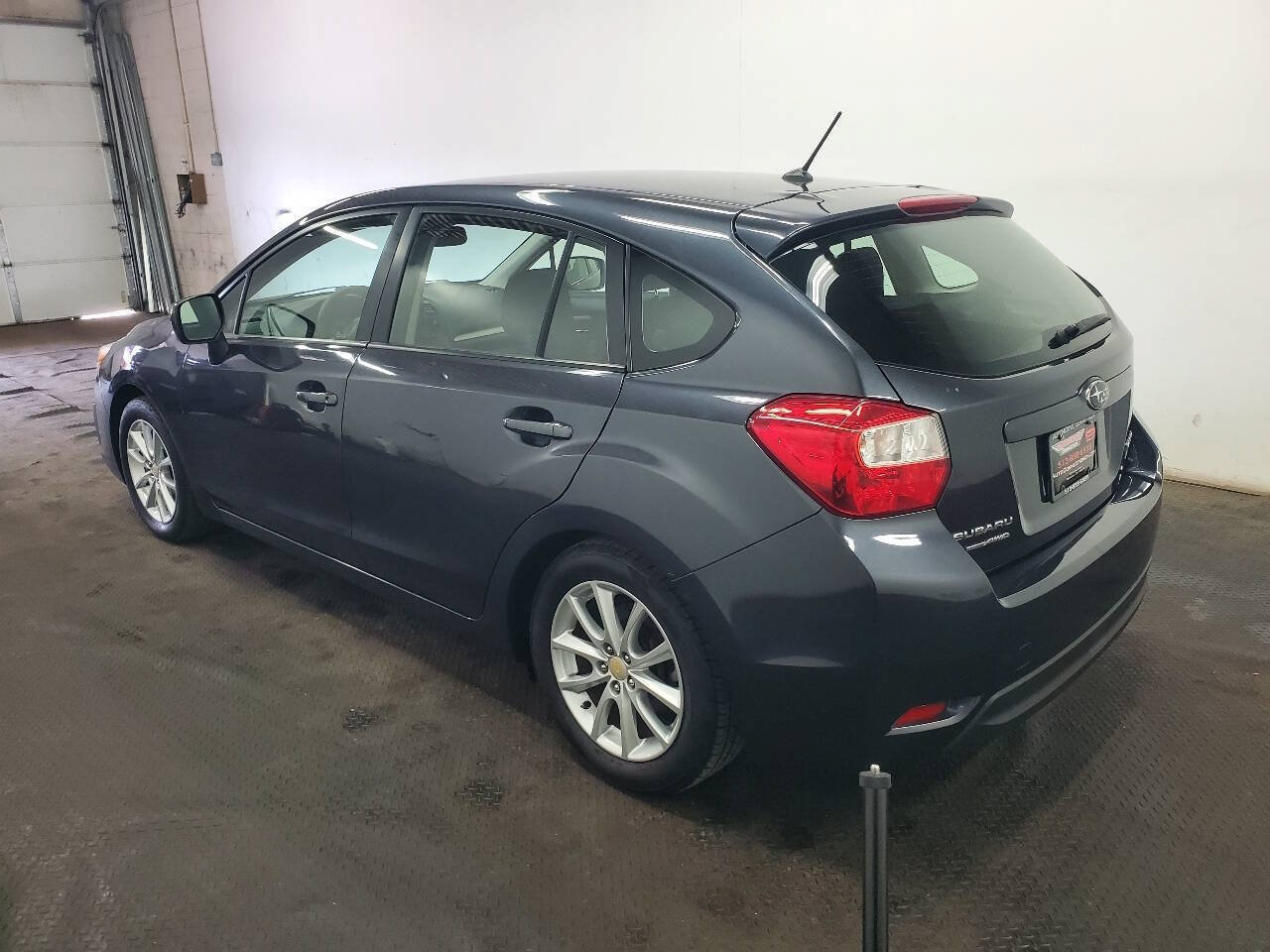 Used 2013 Subaru Impreza 2.0i Premium w/ Popular Pkg 1 AWD/4WD image 5
