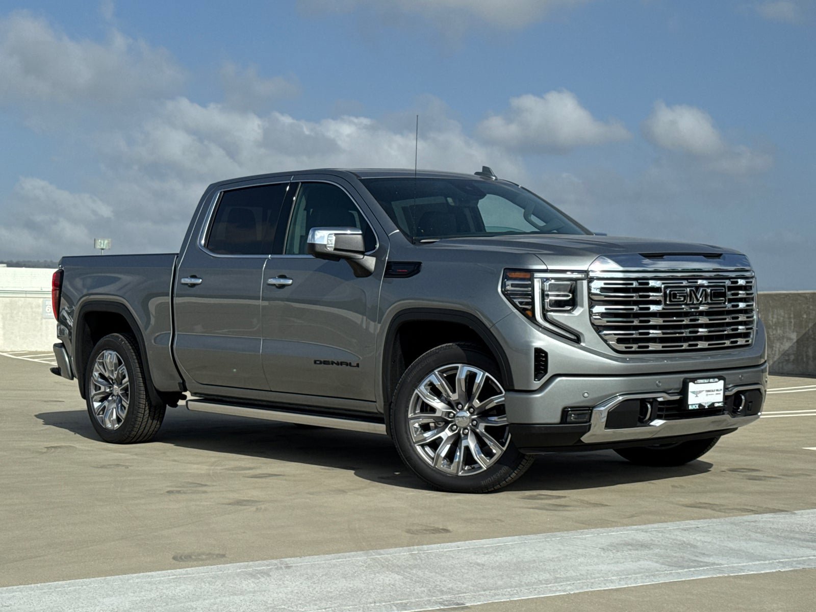 Used 2026 GMC Sierra 1500 Denali AWD/4WD image 2