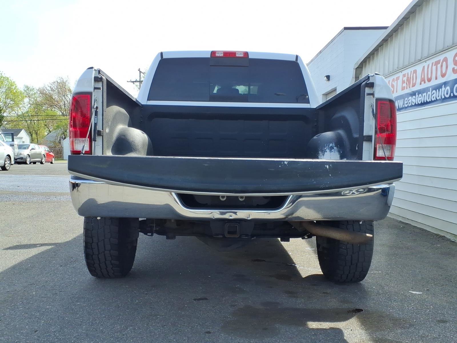 Used 2016 RAM 2500 SLT AWD/4WD image 5