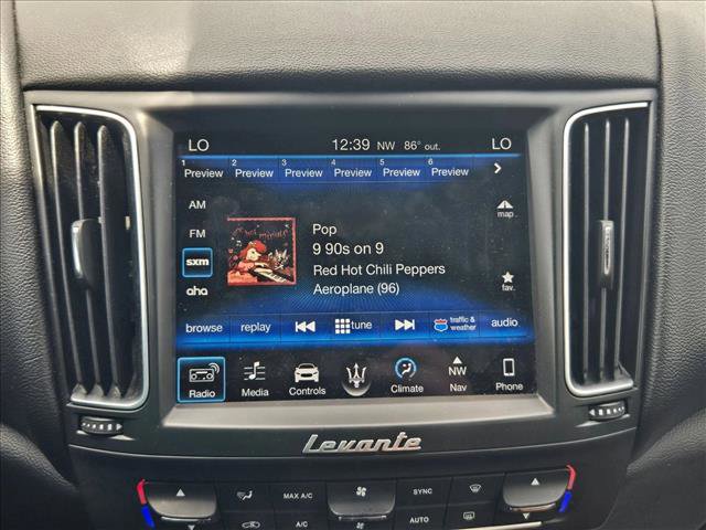 Used 2018 Maserati Levante image 14