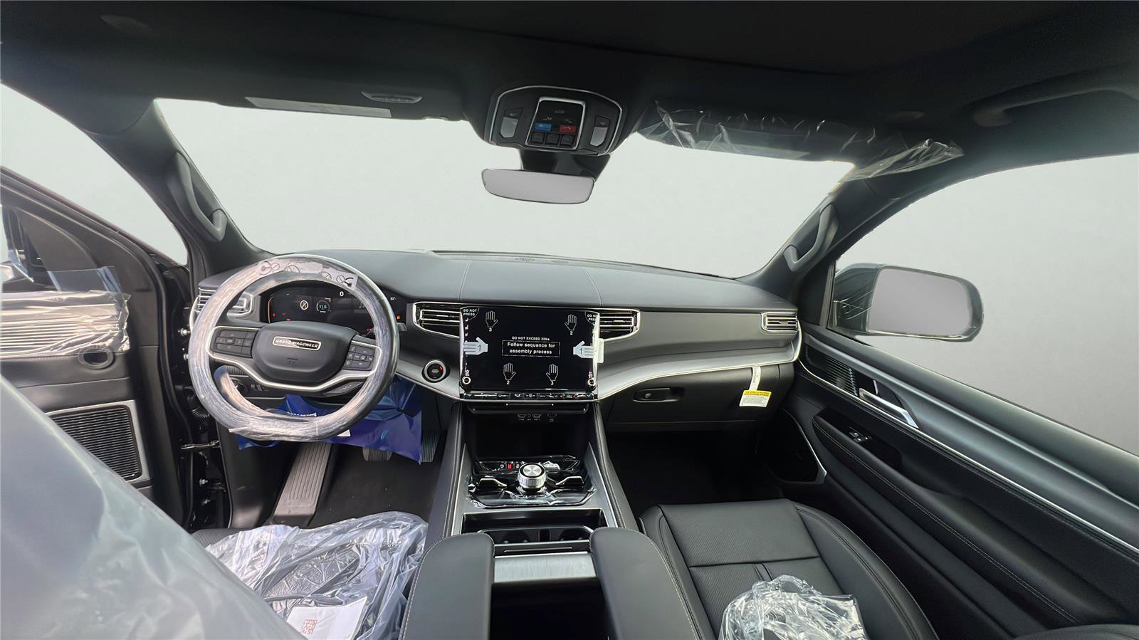 New 2026 Jeep Grand Wagoneer Limited AWD/4WD image 24