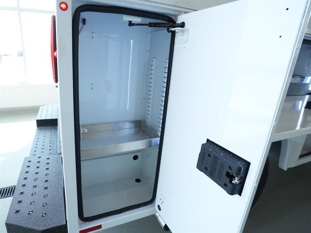 New 2026 Ford E-350 and Econoline 350 Super Duty w/ Power Equipment Group image 19